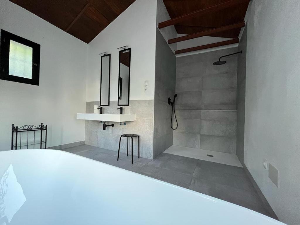 Casa De Campo Fuencaliente, Entorno Natural, Chimenea, Piscina Каньете-ла-Реаль Экстерьер фото