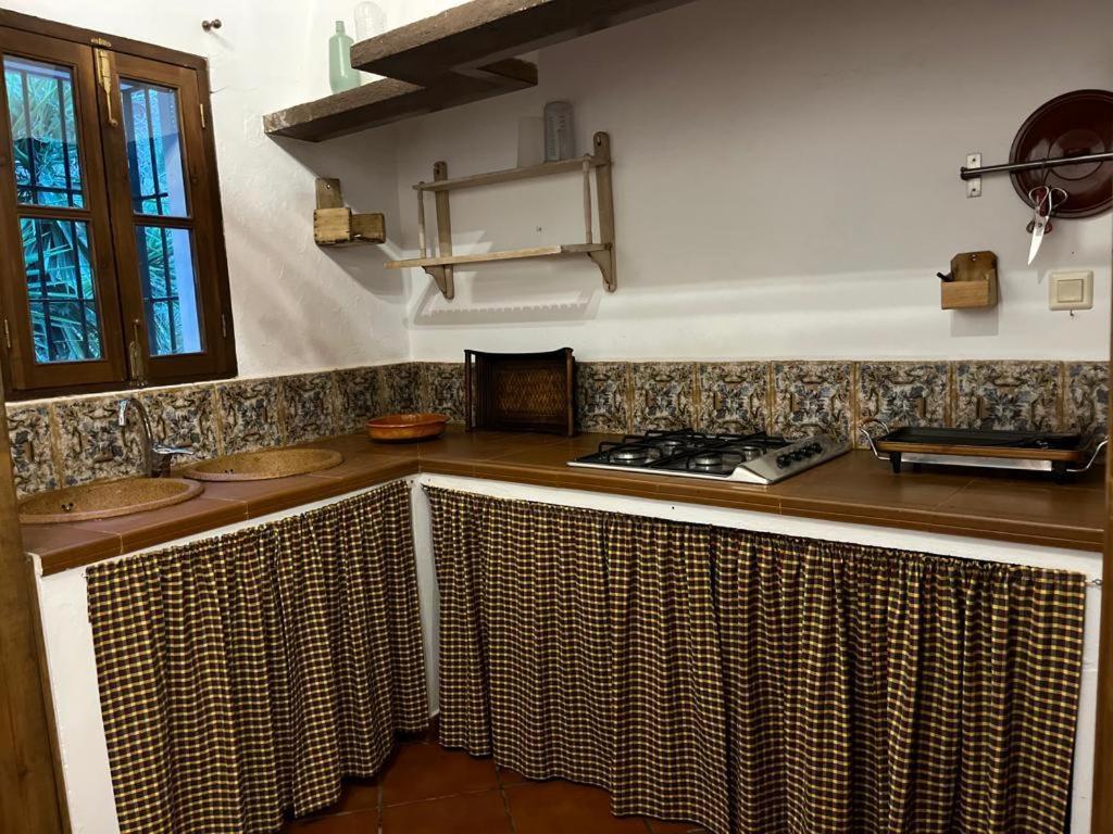 Casa De Campo Fuencaliente, Entorno Natural, Chimenea, Piscina Каньете-ла-Реаль Экстерьер фото